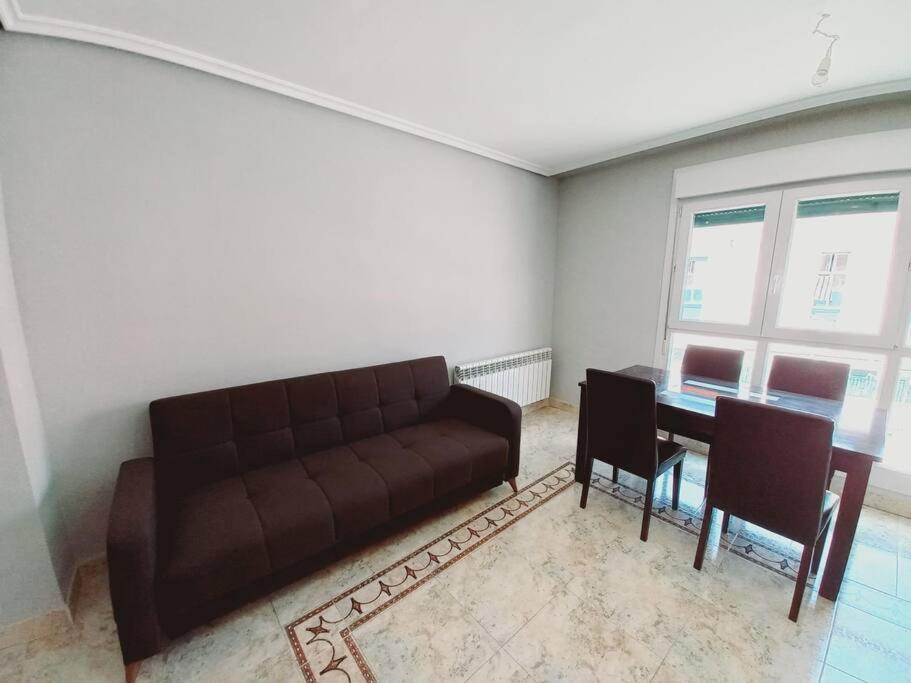 Apartamento Para 5 Personas Con Garaje A 10 Minutos De Valladolid Bagian luar foto